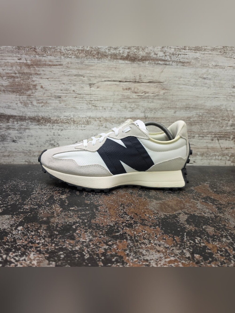 Mens New Balance 327 Athletic Shoes Sz 9 Used MS327FE White Gray Classic Casual